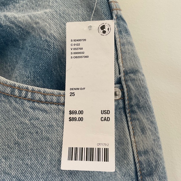 BDG Rih Barrel Mid-Rise Jean - Picture 5 of 7